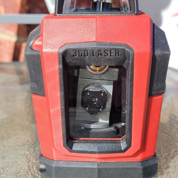 SKIL 360 degree self leveling laser level - Picture 12 of 14